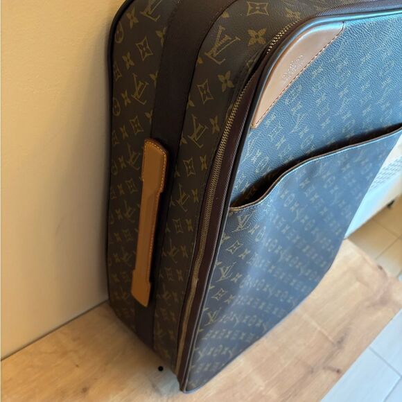 Authentic Louis Vuitton pegase 55 carry on suitcase - Picture 4 of 8